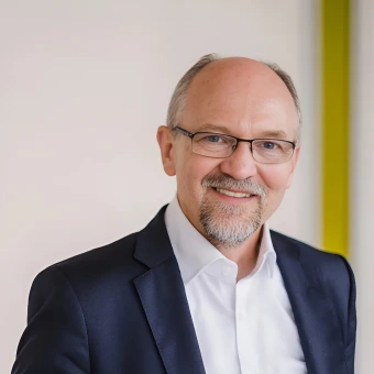 Prof. Dr. Michael Tiemann Portrait Quadrat